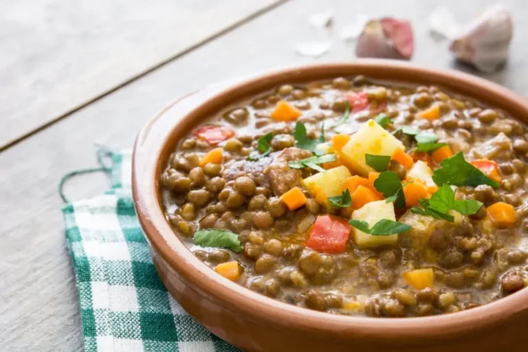 Receita de Sopa de lentilha com linguiça