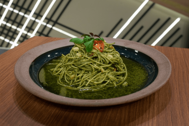 Saboreie a Delícia do Macarrão ao Molho Pesto