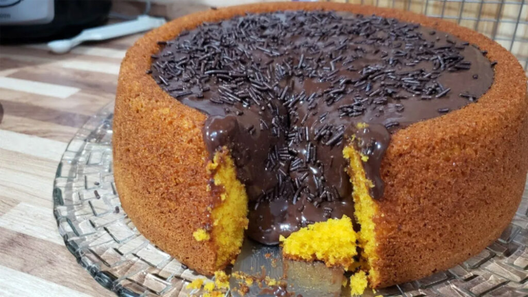 Bolo Piscina de Cenoura: Uma Receita Irresistível para Todos os Momentos