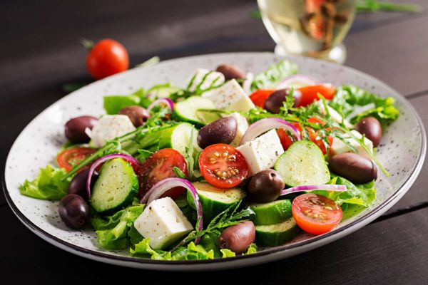 Salada Grega com Queijo Feta