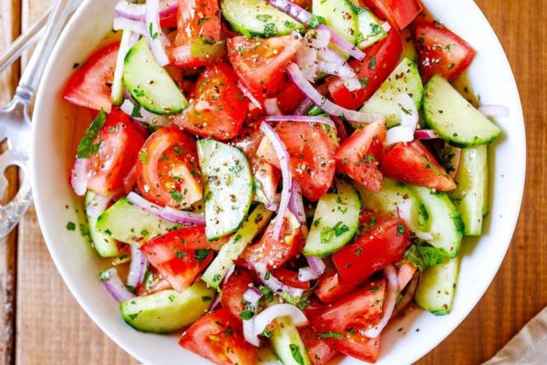 Salada de Pepino e Tomate