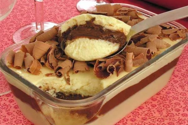 Pavê Básico de Ninho com Nutella: Uma Combinação Irresistível