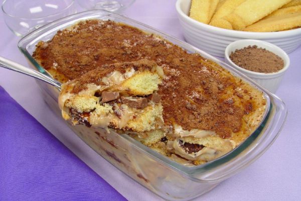 Pavê Básico de Ovomaltine: Uma Sobremesa Cremosa e Irresistível