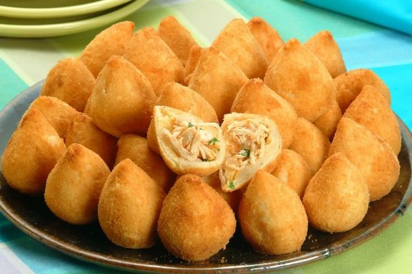 5 Passos para Preparar Coxinhas de Frango Crocantes e Irresistíveis