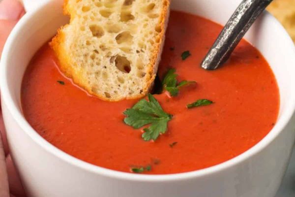 7 Segredos para uma Sopa de Tomate Perfeita: Uma Delícia Reconfortante em 30 Minutos