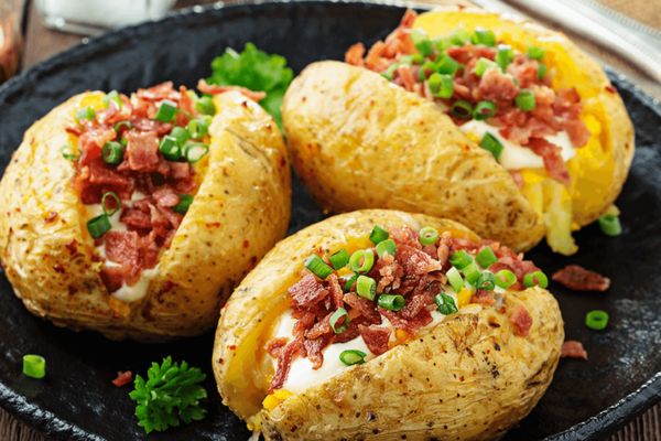 5 Deliciosas Receitas de Batata Recheada com Calabresa para Transformar suas Refeições