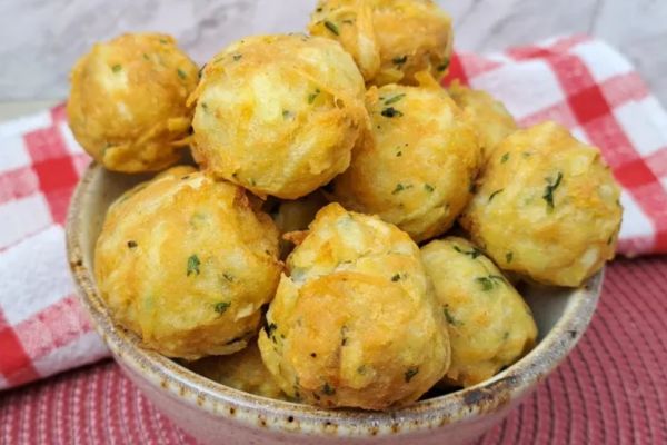 5 Incríveis Bolinhos de Batata com Frango que Vão Surpreender Seu Paladar