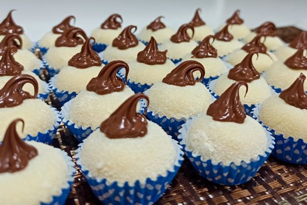 5 Passos para um Brigadeiro de Nutella com Ninho Inesquecível: Uma Doçura Numerada