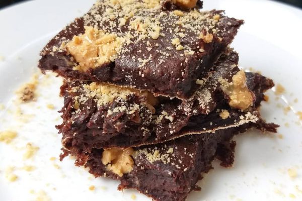 Descubra o Sabor em 5 Etapas: Brownie de Banana com Amêndoas que Derrete na Boca