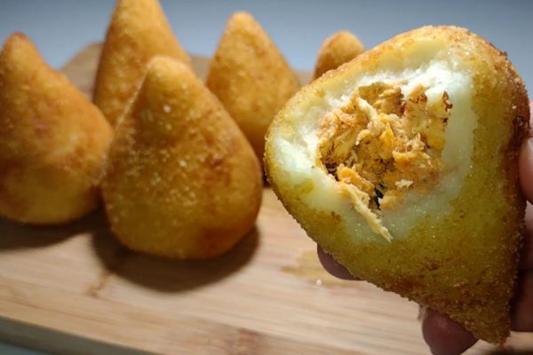 5 Passos para a Deliciosa Coxinha com Massa de Batata