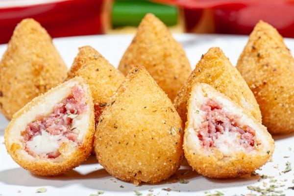 5 Razões para Se Apaixonar pela Coxinha de Calabresa