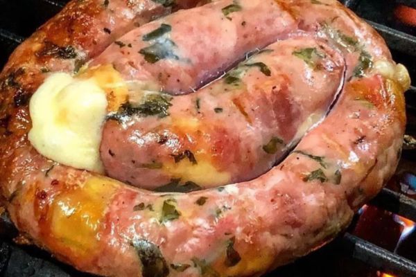 5 Deliciosas Receitas de Linguiça Recheada com Provolone para Transformar sua Refeição