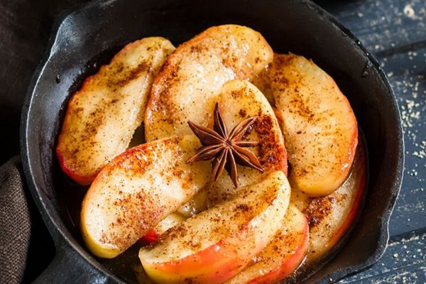 Descubra o Sabor Aconchegante: Maçãs Assadas com Canela