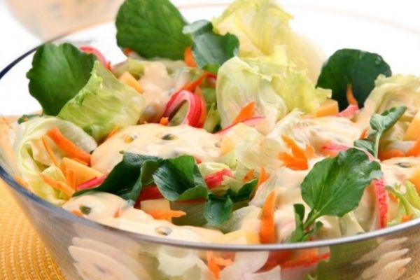 5 Receitas de Molho para Salada Tropical para Transformar sua Refeição