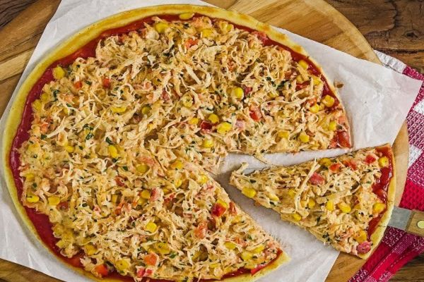 5 Passos para a Pizza de Frango Perfeita: Uma Delícia que Encanta Paladares