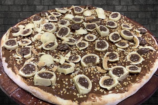 5 Passos para Criar uma Exclusiva Pizza de Ouro Branco que Desperta Sensações Inigualáveis!