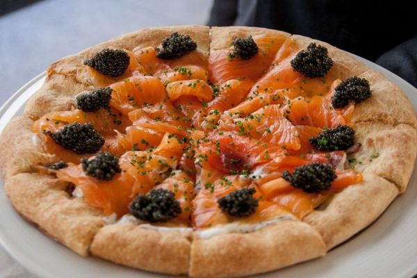 5 Passos para a Pizza de Salmão que Vai Encantar Seu Paladar