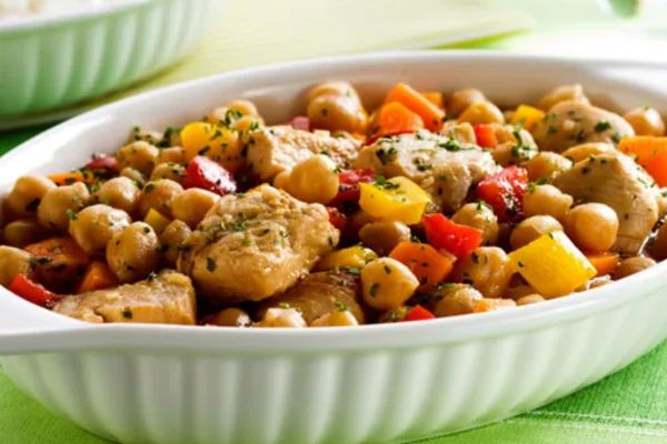 5 Razões para Amar Nossa Incrível Salada de Grão de Bico com Frango