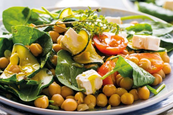 5 Motivos para Amar a Salada de Grão de Bico com Legumes