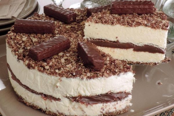 5 Passos para uma Deliciosa Torta de Sorvete que Derrete na Boca